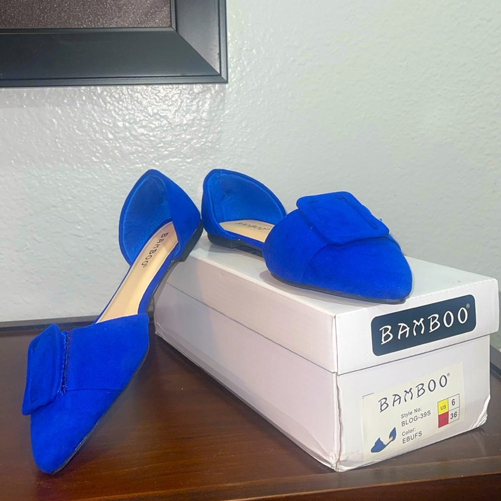 New! ✨ Gorgeous Royal Blue Faux Suede Flats 🥿- Size 6, 7.5 and 8